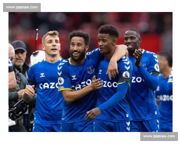 塞维利亚入局！齐尔克泽争夺战升温，西汉姆埃弗顿求租