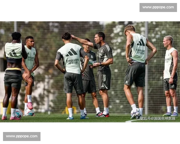 前皇马球星奥乔托雷纳逝世，助西班牙铸就大赛三连冠